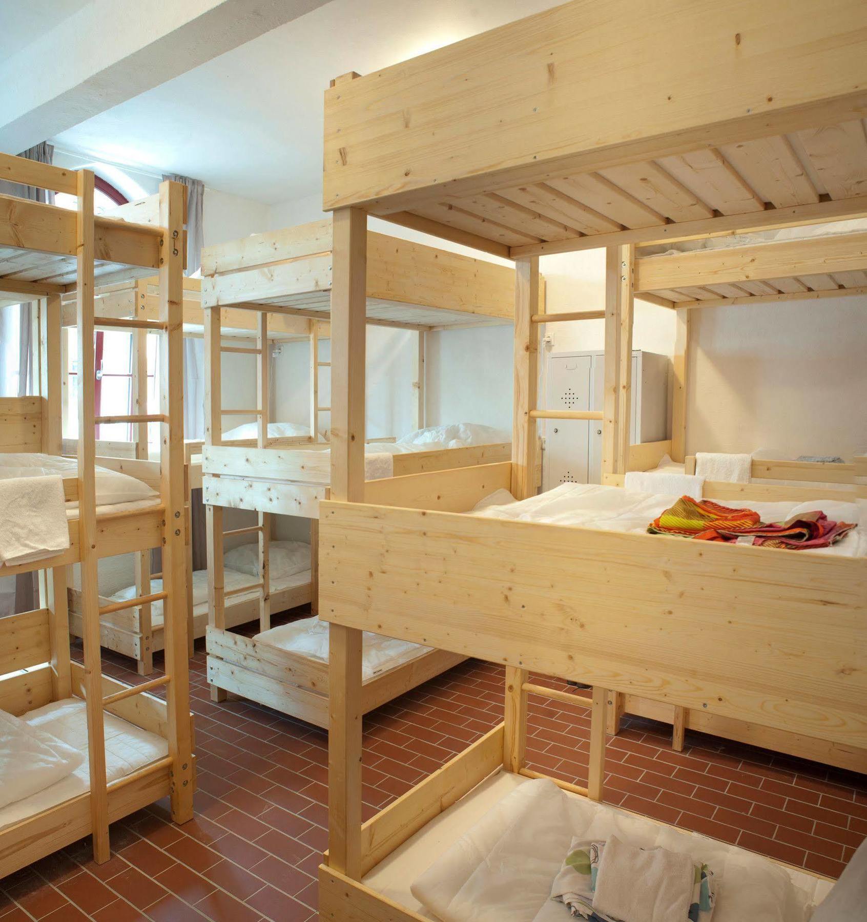 Subraum Hostel Росток Екстер'єр фото