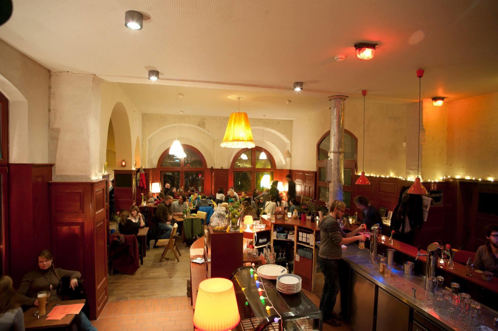 Subraum Hostel Росток Екстер'єр фото